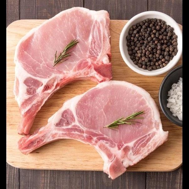

IMPORT Pork Chop isi 2pcs/pack (Loin Bone in)