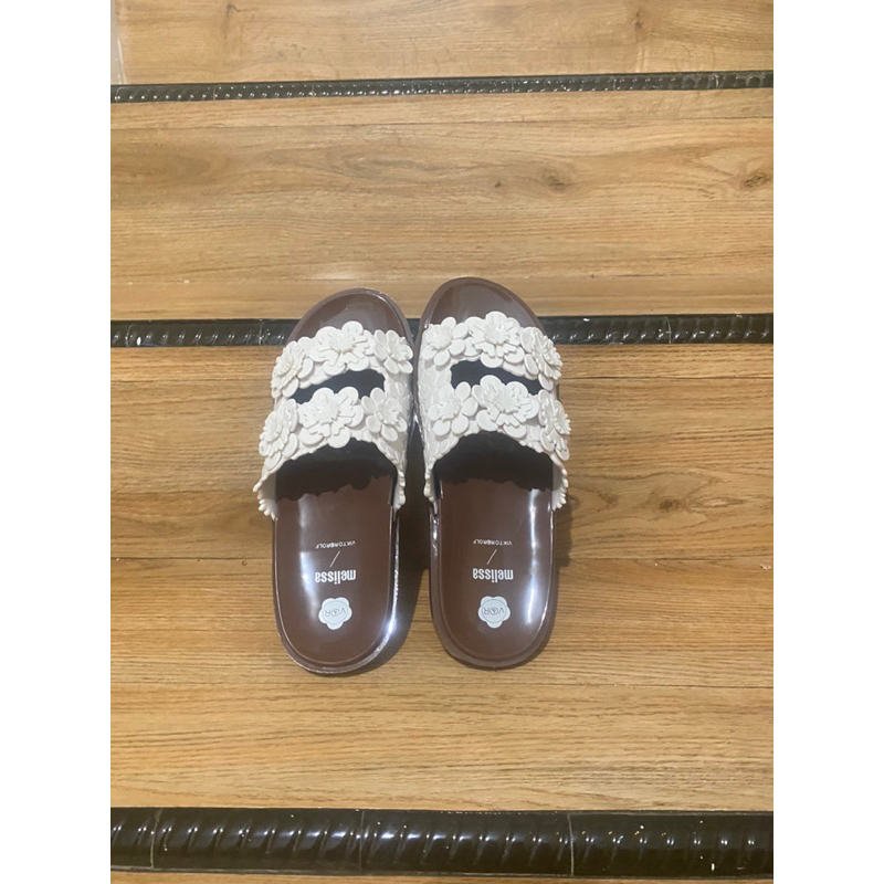 MELISSA WIDE BLOSSOM SANDAL size 39