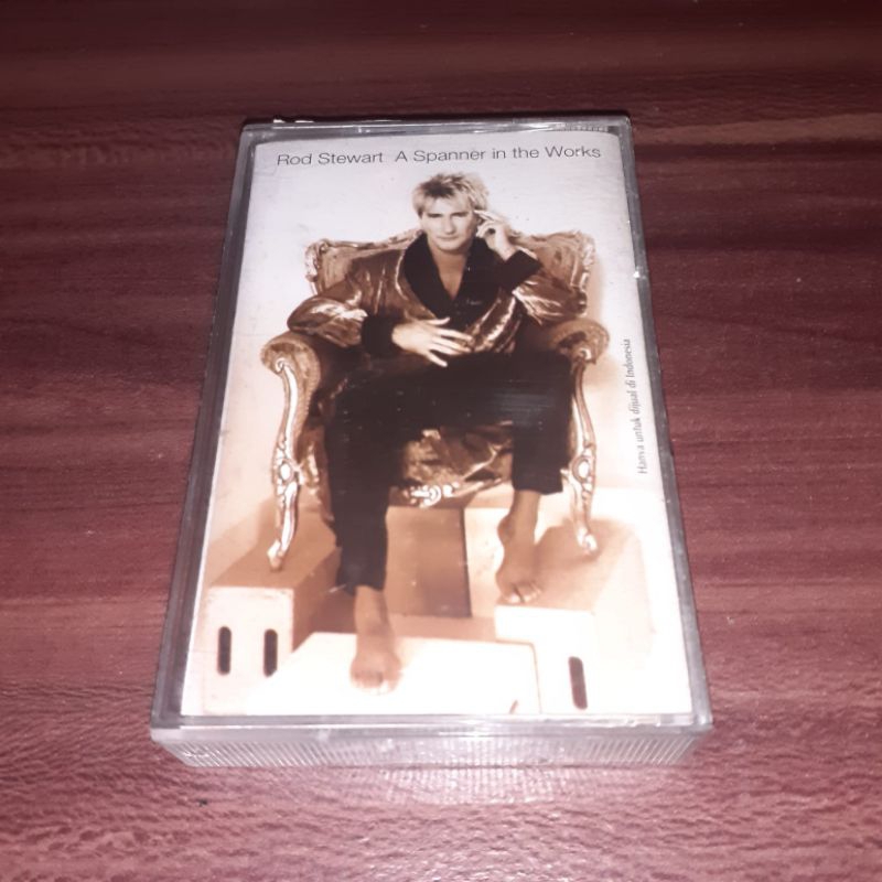 Kaset ROD STEWART - A Spanner In The Works