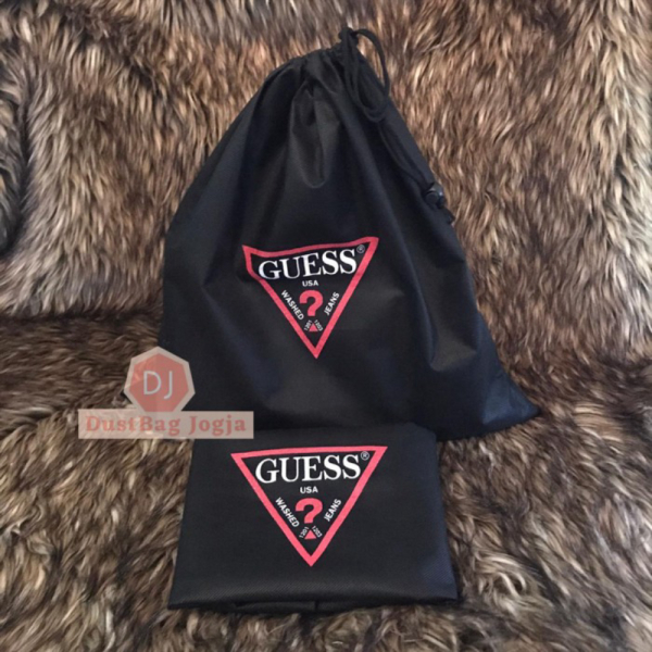 DB GUESS uk M 35X35 DustBag Tas Serut Sarung Cover Dust Bag Branded - Guess M Hitam Diskon
