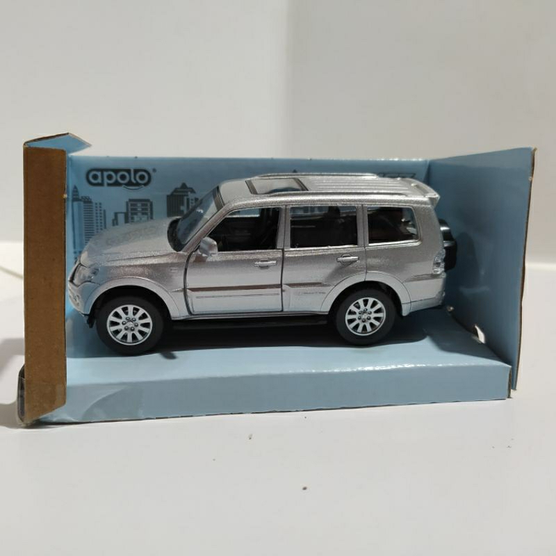 diecast apolo msz mobil mitsubishi pajero skala 1:36 warna silver