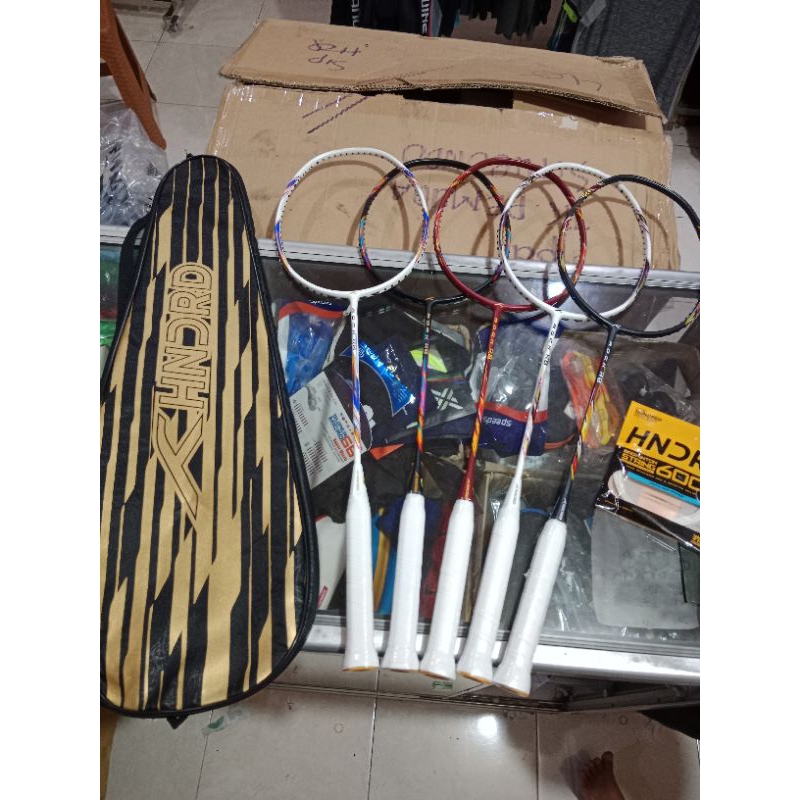 RAKET HUNDRED ROCK R8 ORIGINAL FREE TAS SENAR 32 LBS HNDRD ROCK R8