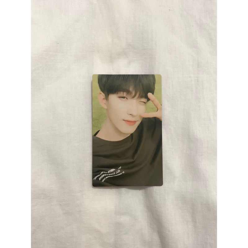 DK PHOTOCARD YMMD SET THE SUN
