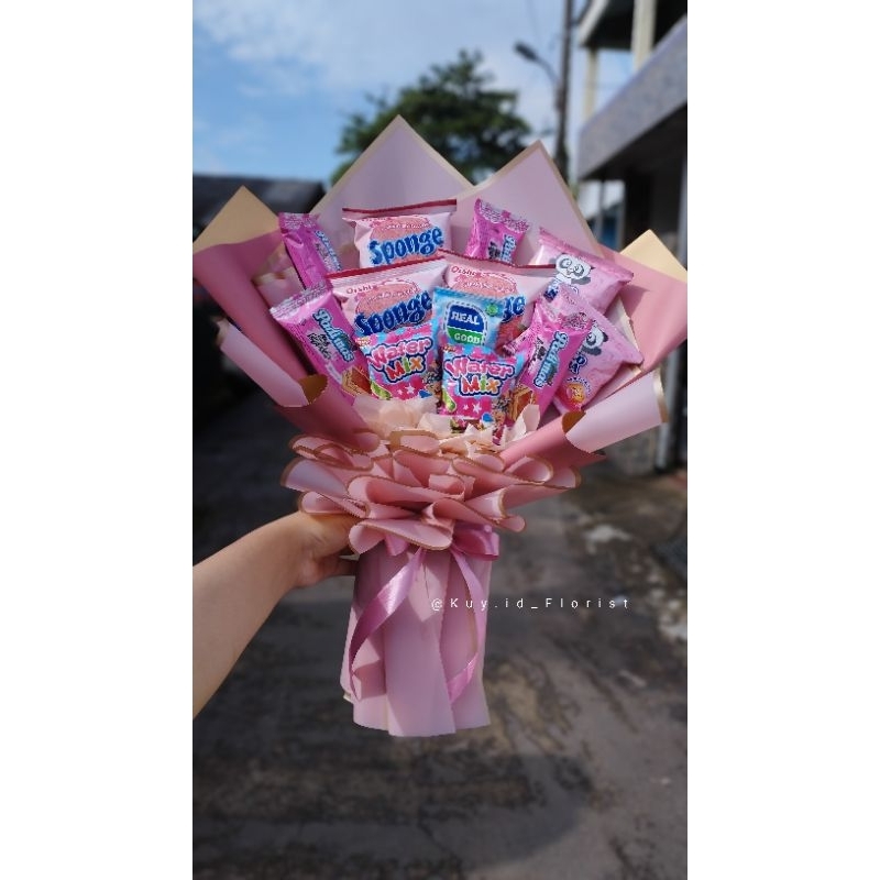 

BUCKET SNACK MURAH COCOK UNTUK KADO, WISUDA DAN LAINNYA