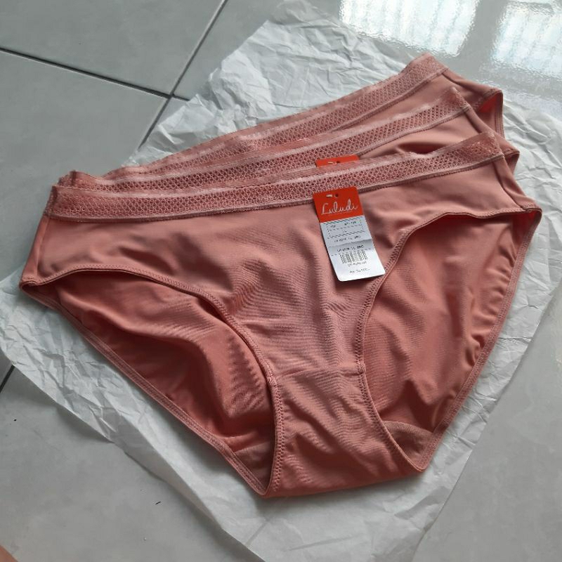 Wacoal Luludi underware celana dalam panty size LL
