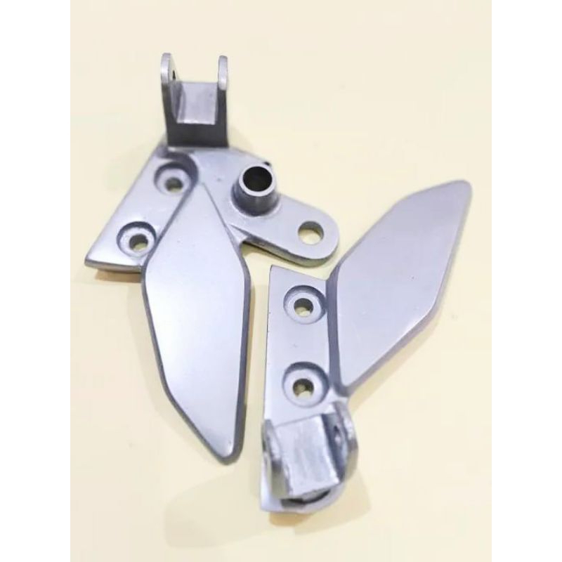 Footstep, dudukan step motor yamaha vixion old,  vixion lama