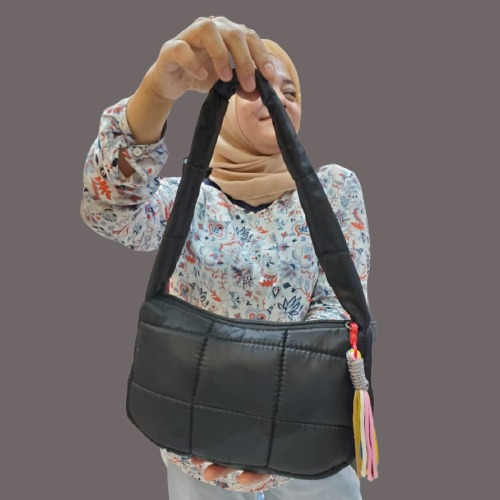 PILLOW PUFFY BAG TERPOPULER TAS SELEMPANG WANITA SLINGBAG KONSER