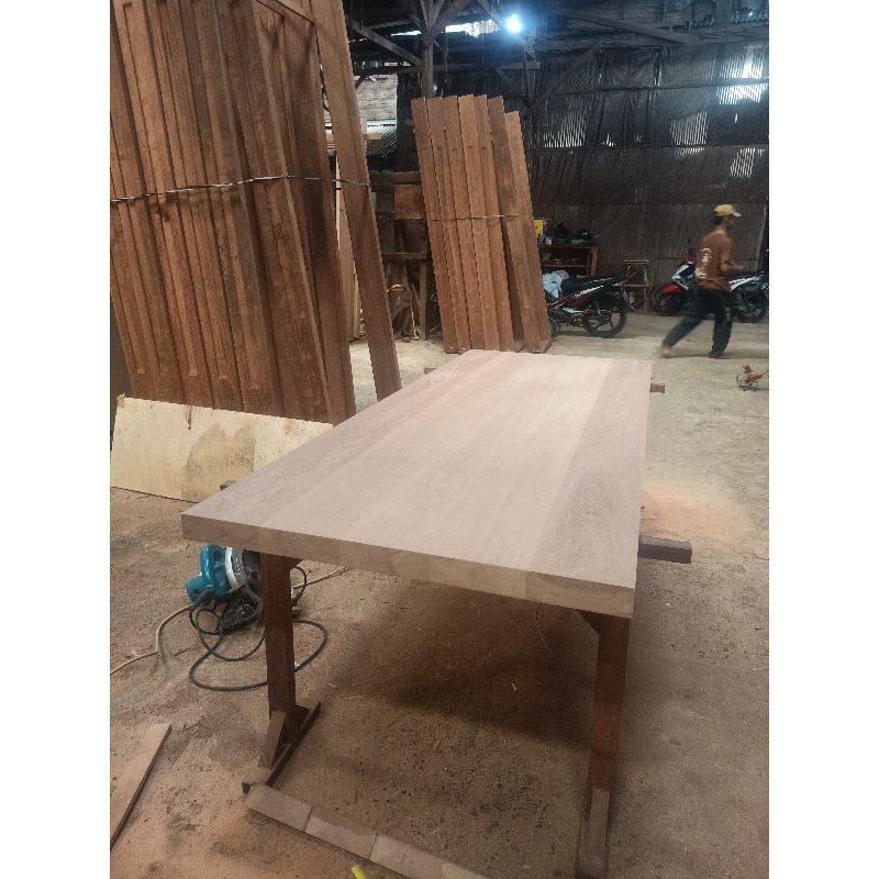 top table kayu kamper samarinda oven
