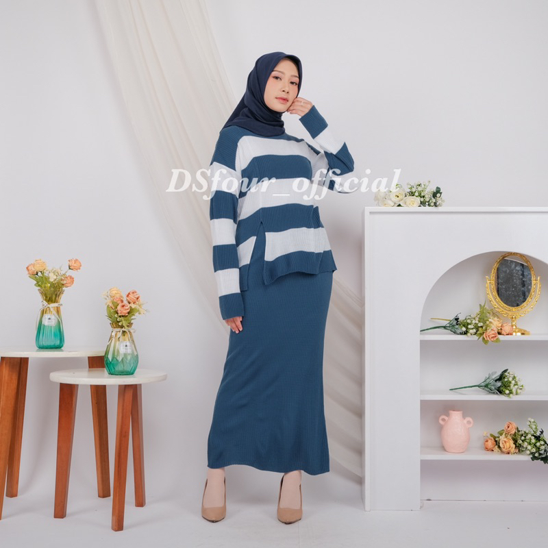 Oneset Yumna Stripe Blouse Rajut Premium [DSfourofficial]