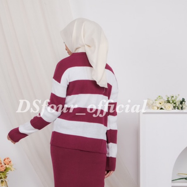 Yumna Stripe Blouse Rajut Premium [DSfourofficial]