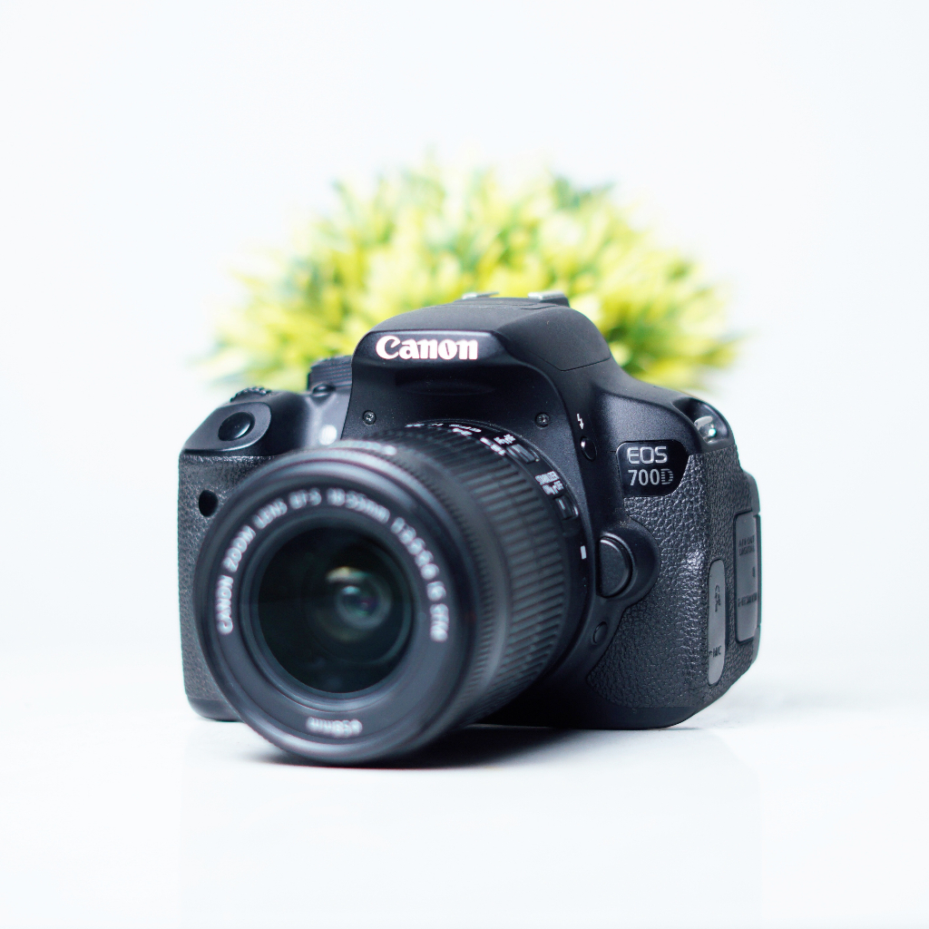 CANON EOS 700D 18-55MM