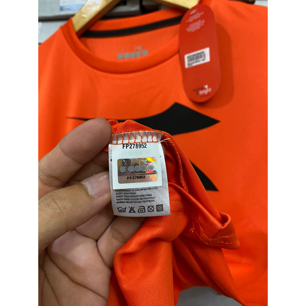 Diadora Antonio T-shirt Jr DIAXT210501R Kaos Anak Original