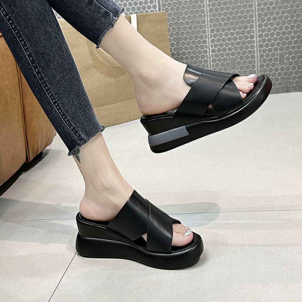 Sandal Wedges Wanita Berwarna Hitam Import Casual Korean Style Sepatu Sandal Cewek