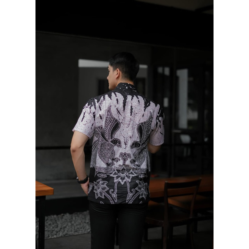 PROMO! Kemeja Batik Pria Lengan Pendek Hitam Manis Motif Manok Kecret