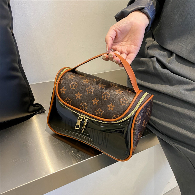 Tas kosmetik portabel kapasitas besar kosmetik tahan air tas fashion perlengkapan mandi genggam