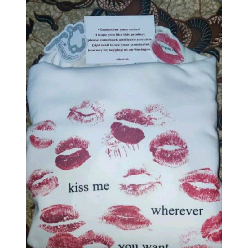 hoodie kiss me telepati.che