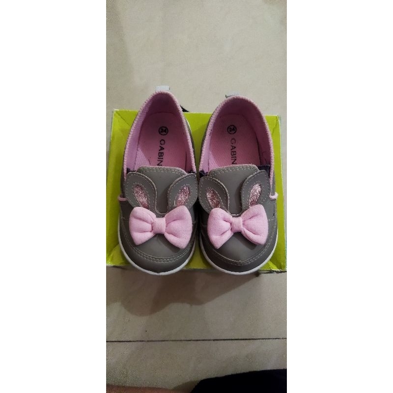 (Preloved) Sepatu Anak Perempuan Gabino