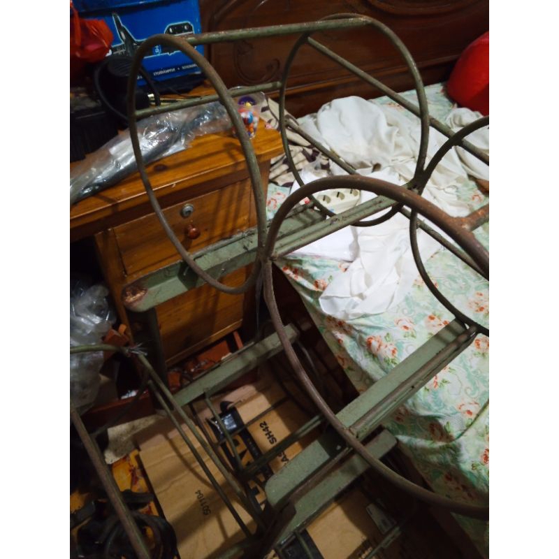 KERANJANG GALON AIR 4 GALON 1 GAS