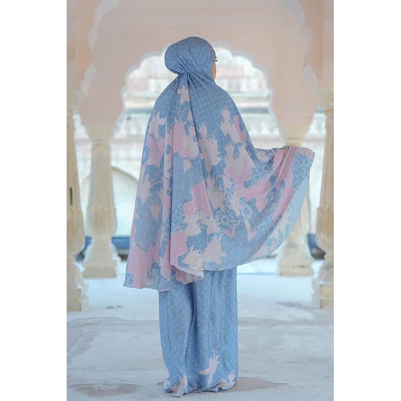 Buttonscarves Prayer robe Maharani Blue