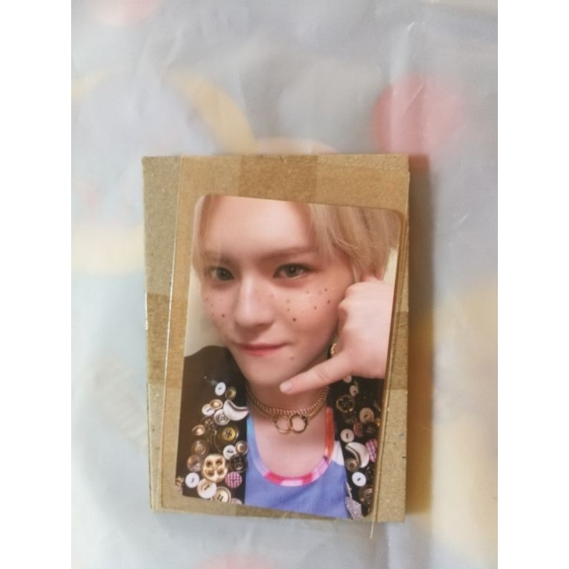 Photocard Official POB/Bene Ktown4u TREASURE Yoshi B Hello ver