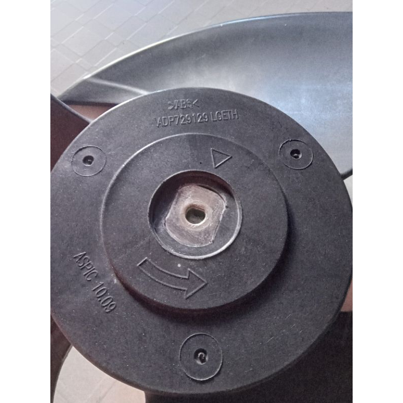 BALING BALING KIPAS OUTDOOR AC LG INVERTER ORIGINAL PART