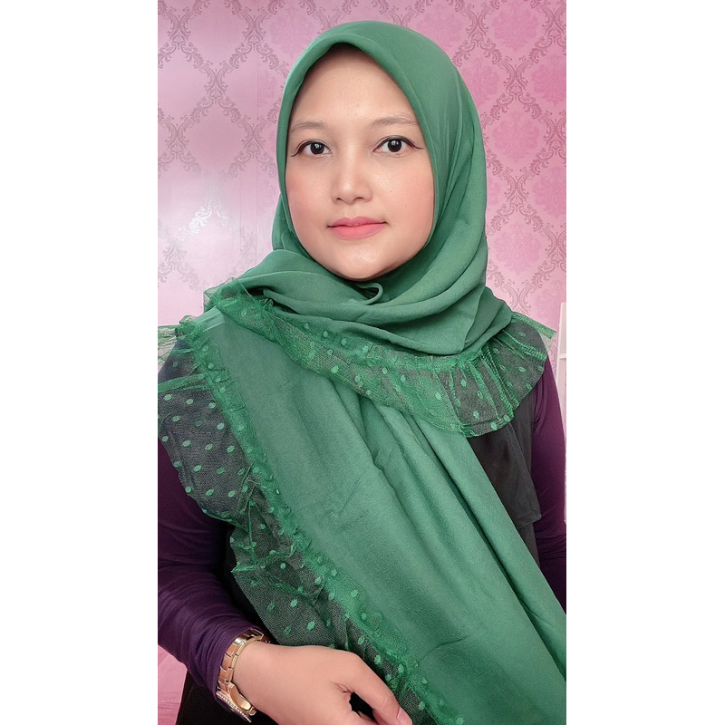 Kerudung hijab scarf tile cantik hijau botol by Ms.Le Scraft