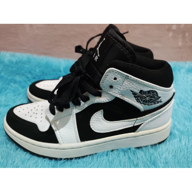 Sepatu second Jordan 1 panda black white size 36 ,insole 22’5cm