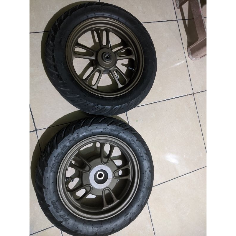 velg Scoopy r12