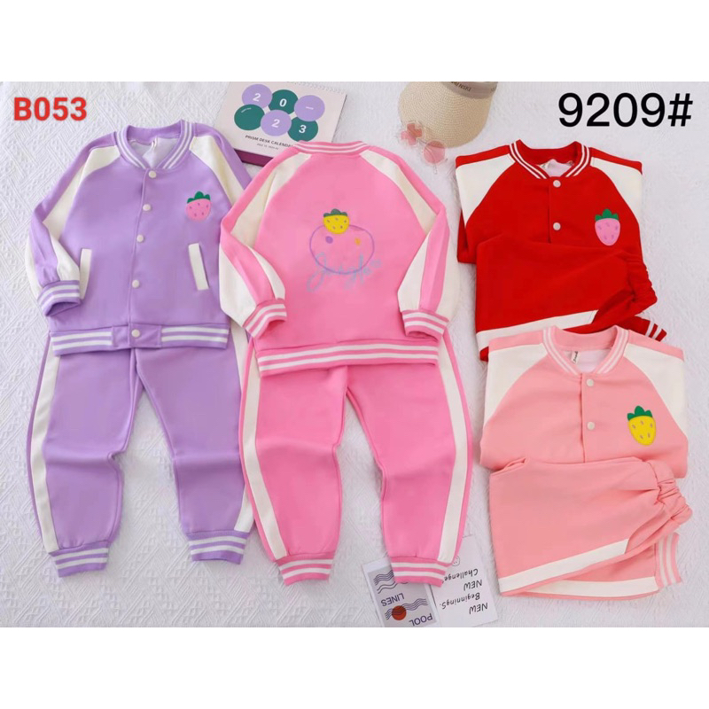 Setelan Jogging anak perempuan Import 4-7 th A085