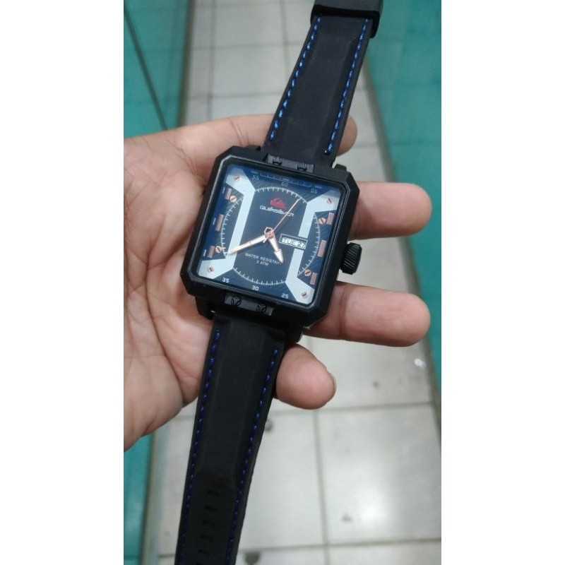 jam tangan quiksilver jam pria jam sporty jam elegant jam cowok