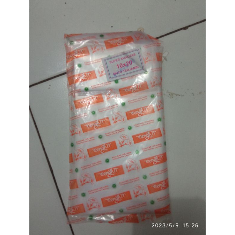 KANTONG PLASTIK ES BATU, SANTAN 10 CM X 20 CM