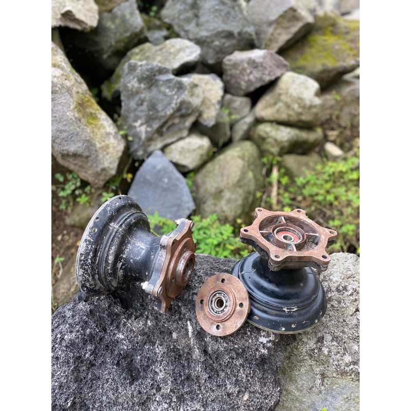 tromol belakang CR250 magnesium