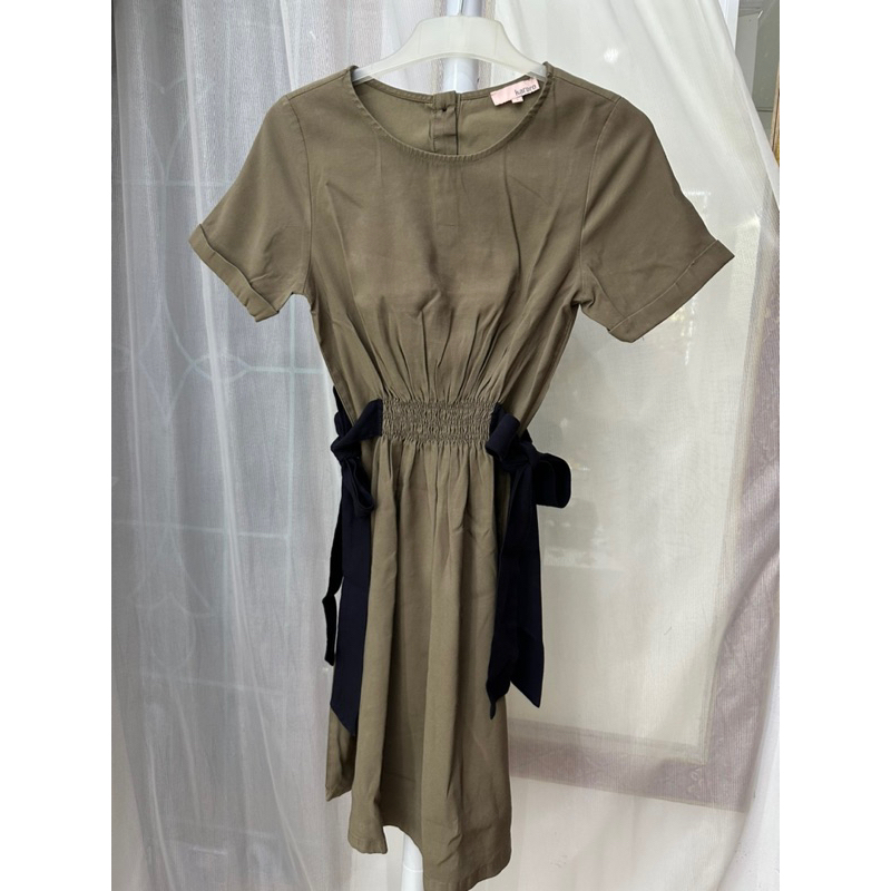 Karoro mini dress army color - preloved
