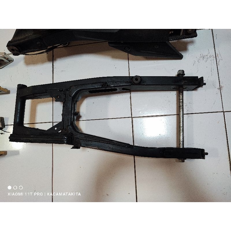 Swing Arm Original New Vixion Copotan Motor