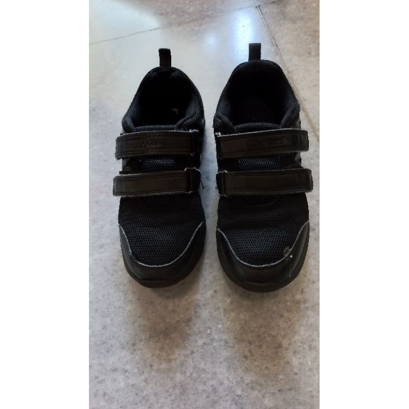 sepatu hitam anak crocodile size 36