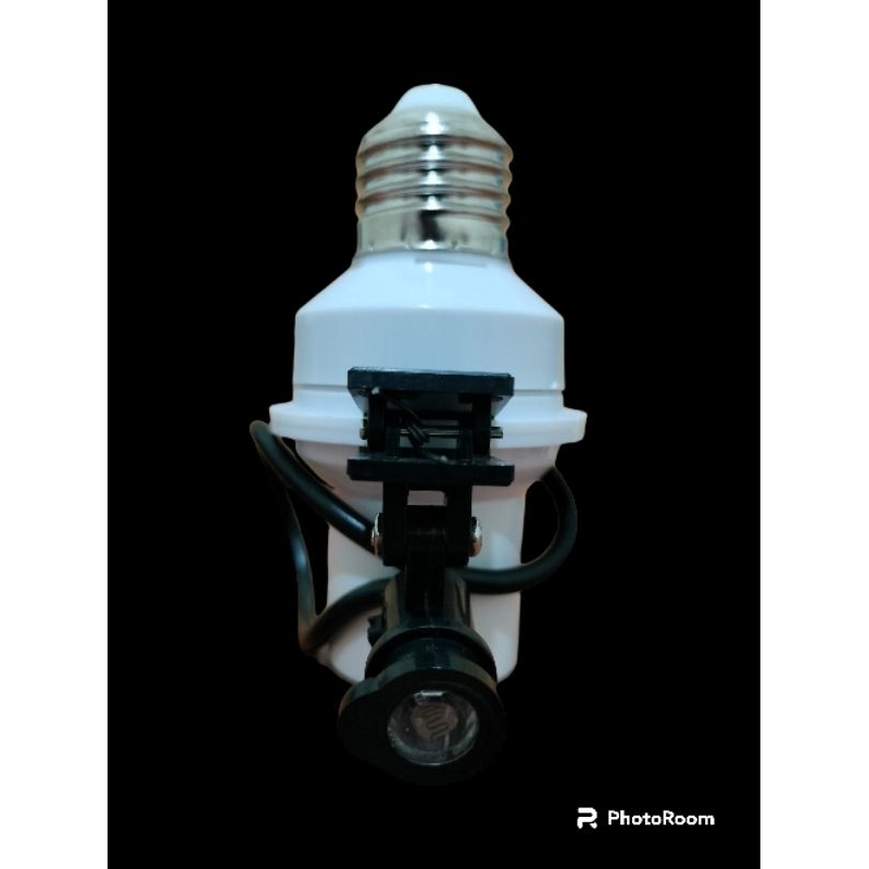 holder lampu sensor cahaya (pitingan lampu otomatis)