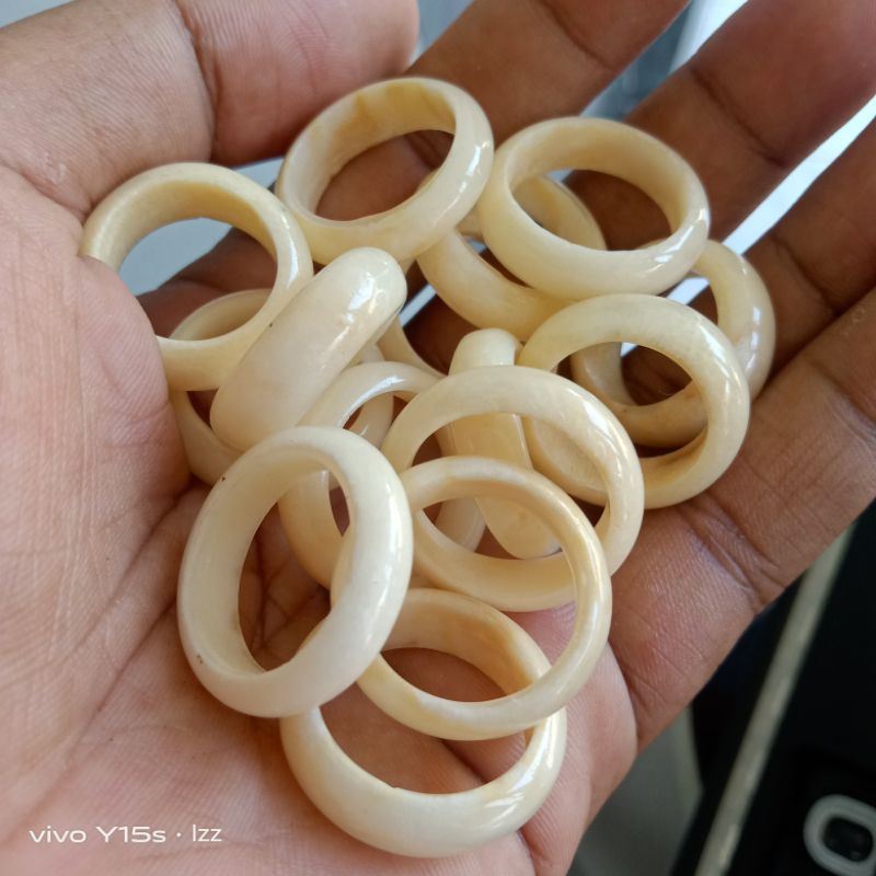 Cincin batu marjan putih natural asli