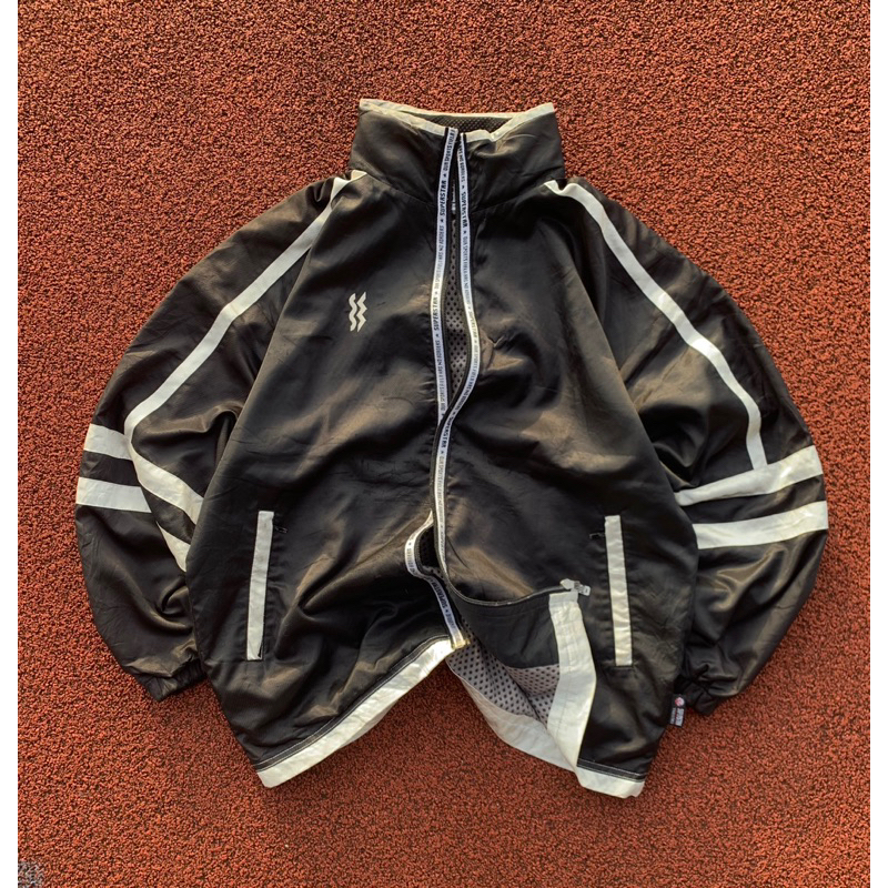 WINDBREAKER VINTAGE MIZUNO SUPERSTAR THRIFT