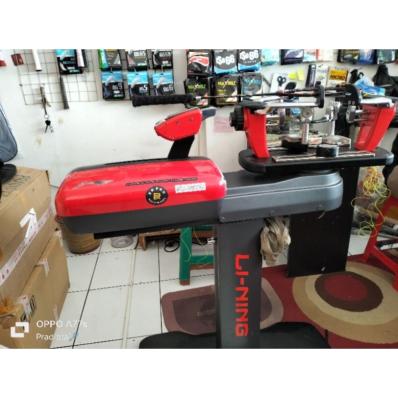 jasa pasang senar raket badminton digital