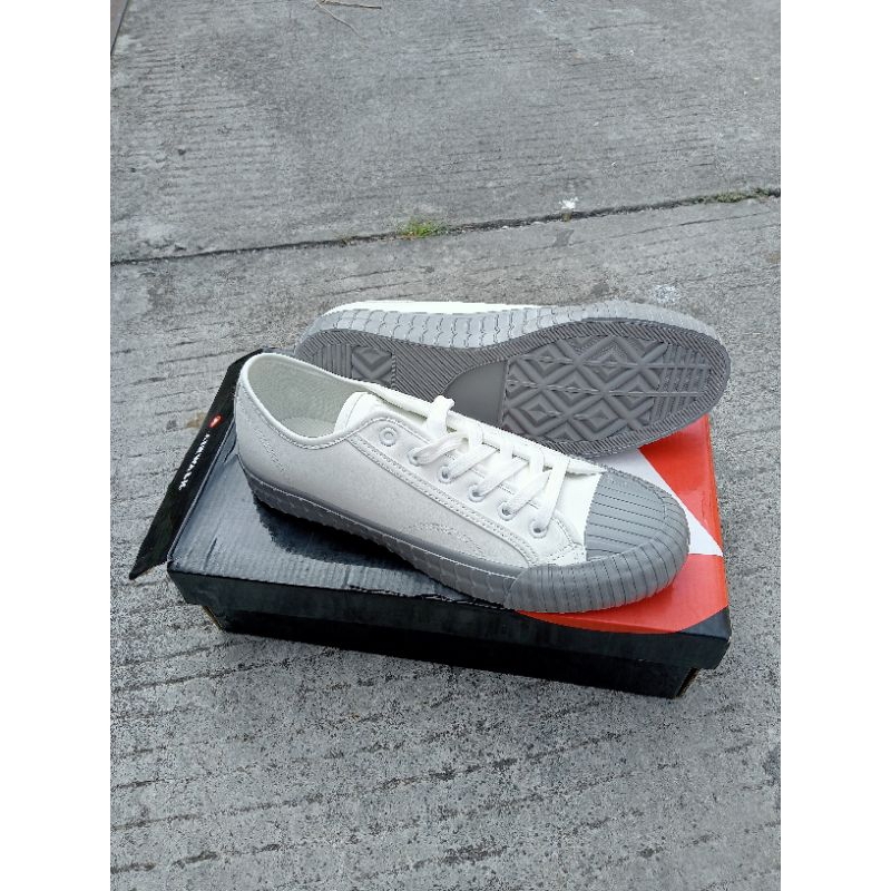 Sepatu Putih Airwalk Scott Ori