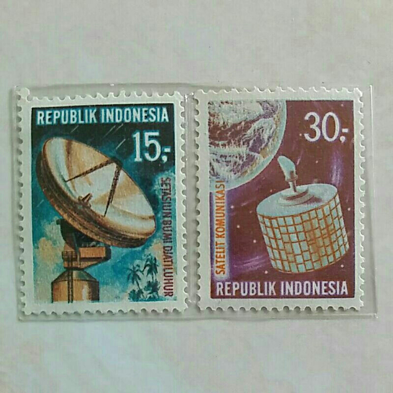 

(AB) Perangko Indonesia 1969 Satelit Komunikasi Set Lengkap 2pcs Mint