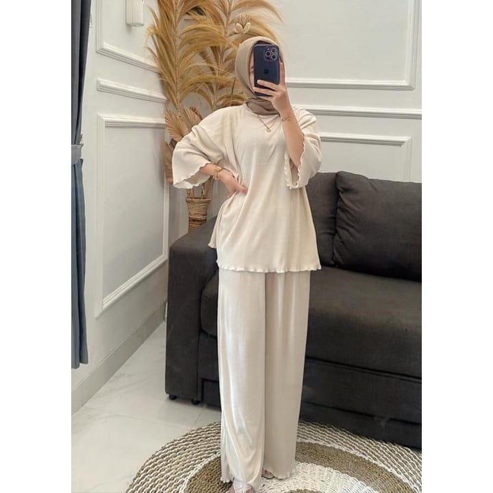 Oneset Setelan Knit Wanita Loren One Set Kekinian Viral