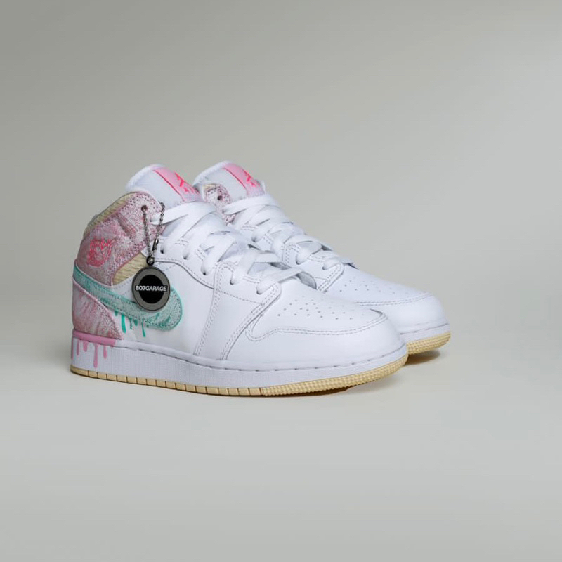 Air Jordan 1 Mid Paint Drip