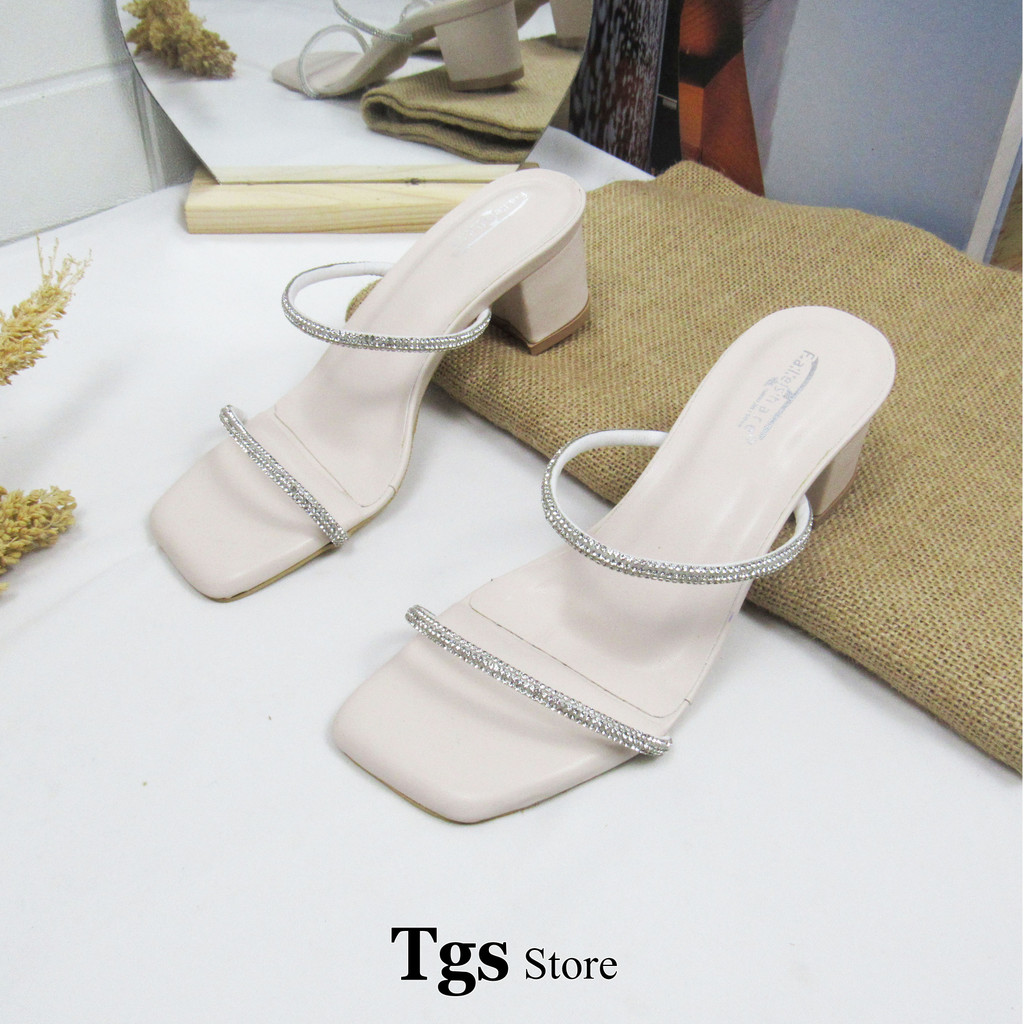 Sandal Heels Wanita Hak 5 cm Tali Permata SN-01