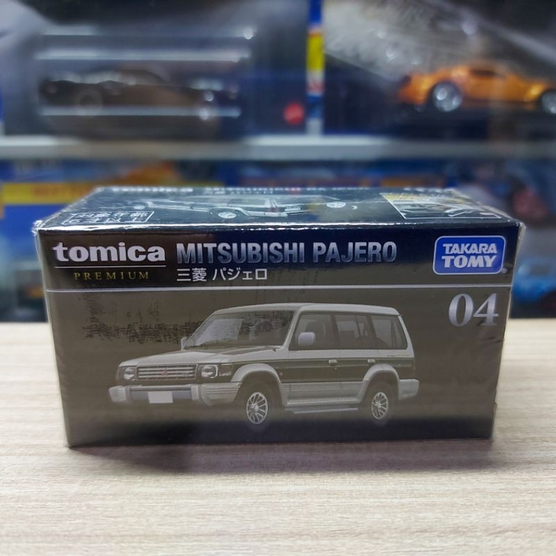 TOMICA PREMIUM 04 MITSUBISHI PAJERO