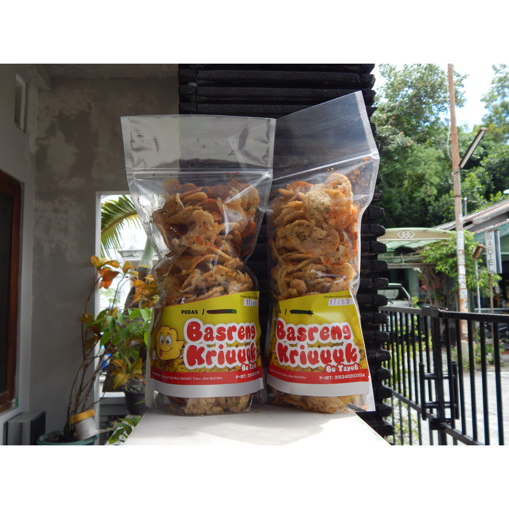 

Camilan Keripik Basreng Bakso Goreng Original Pedas Daun Jeruk