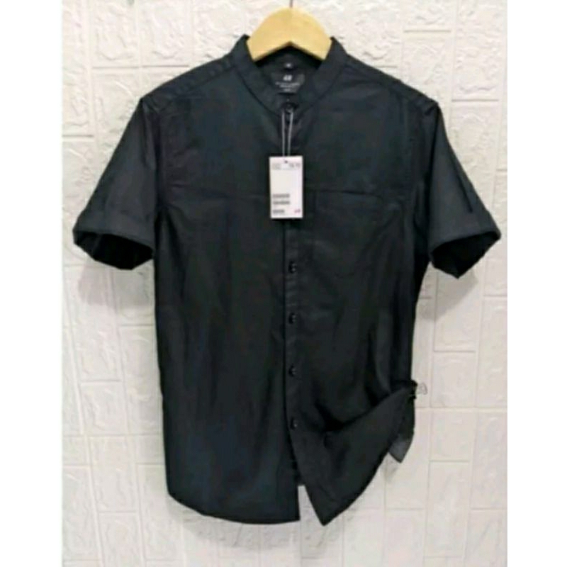 Kemeja pria lengan pendek H.M Kemeja polos lengan pendek Kemeja polos cowok Kemeja polos pria dewasa