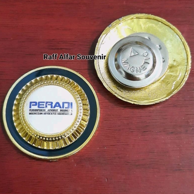 PIN PERADI MAGNET