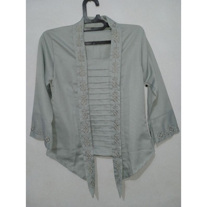 Preloved kutu baru kebaya modern hijau mint thrift