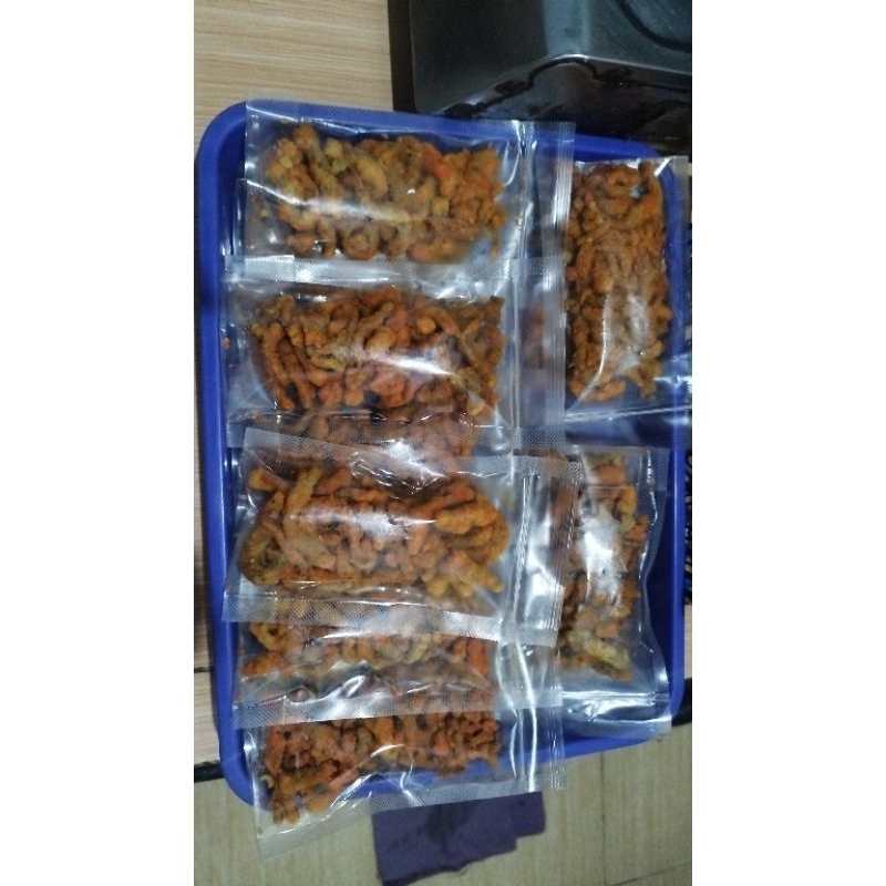 

Usus crispy handmade by pusat cemilan banjarnegara